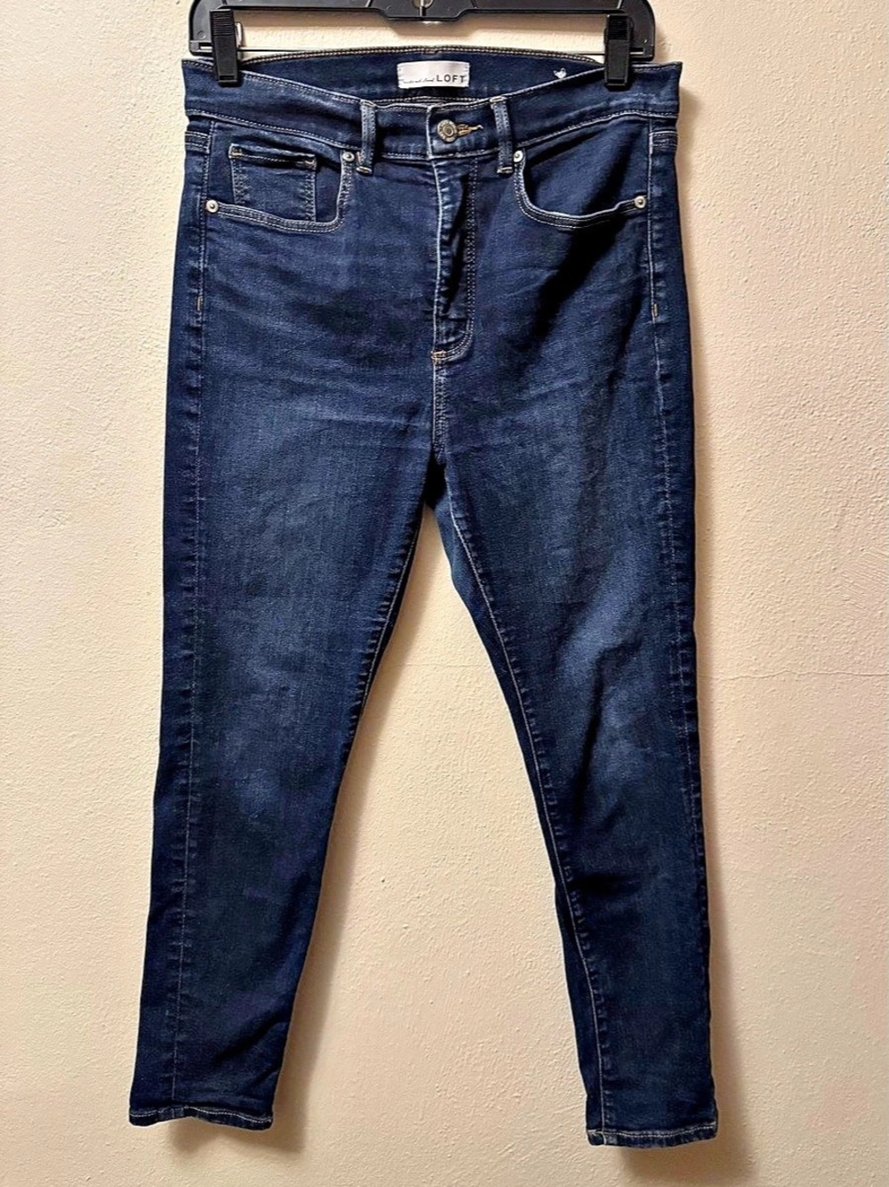 LOFT High Rise Skinny Jeans in Vintage Dark Wash Blue Size 6 Petite Waist 28